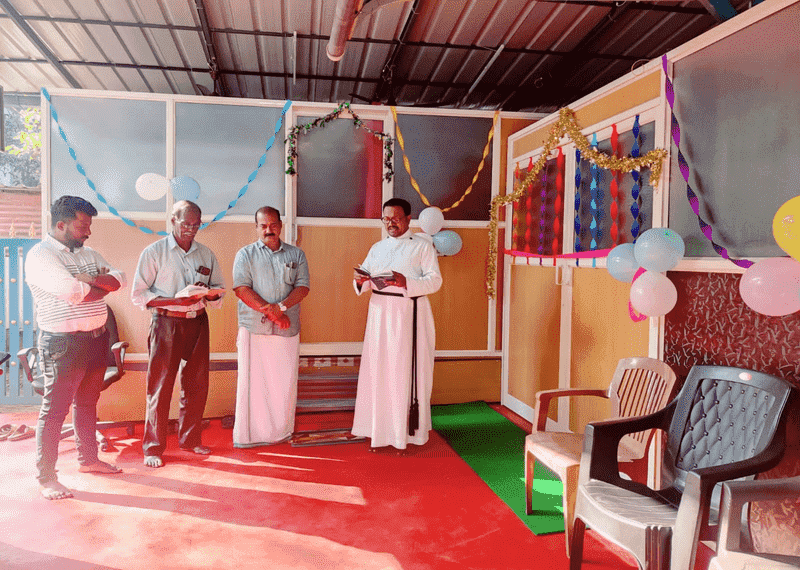 Manual therapy techniques at Newlife Physiotherapy Centre, Thiruvananthapuram